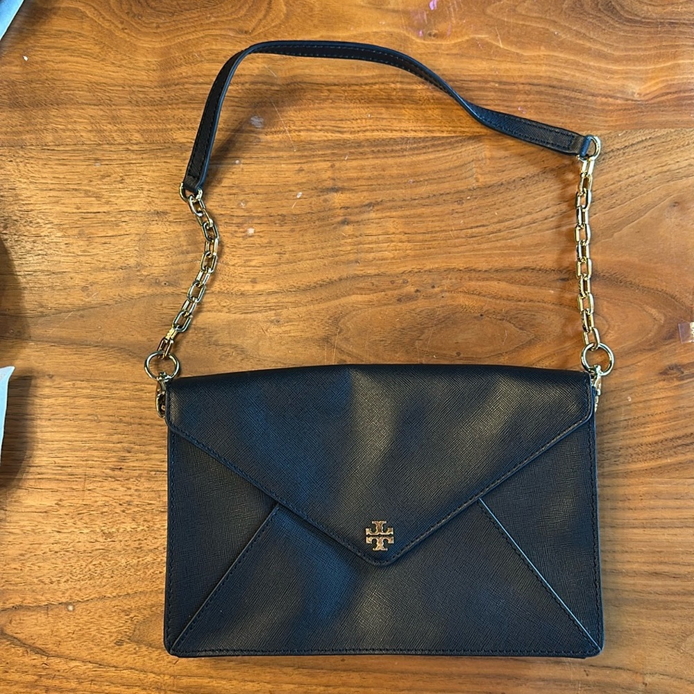 Tory Burch Robinson envelope clutch black